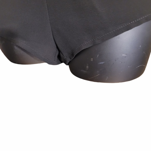 Naked Zebra Cold Shoulder Romper Black Size L - Picture 3 of 8